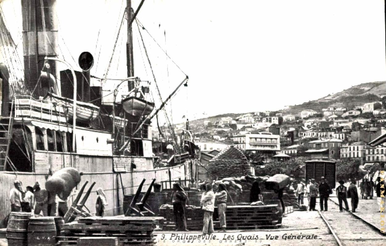 Philippeville - Quais - Vue Generale.jpg
